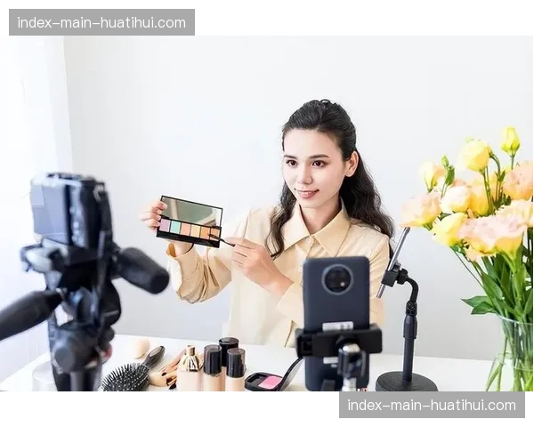 创新推进中，AI生成的虚拟主播正参与赛事解说与播报。