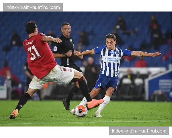 事件通讯：布莱顿引进新型训练设备，专项提升禁区弧顶间接任意球演练